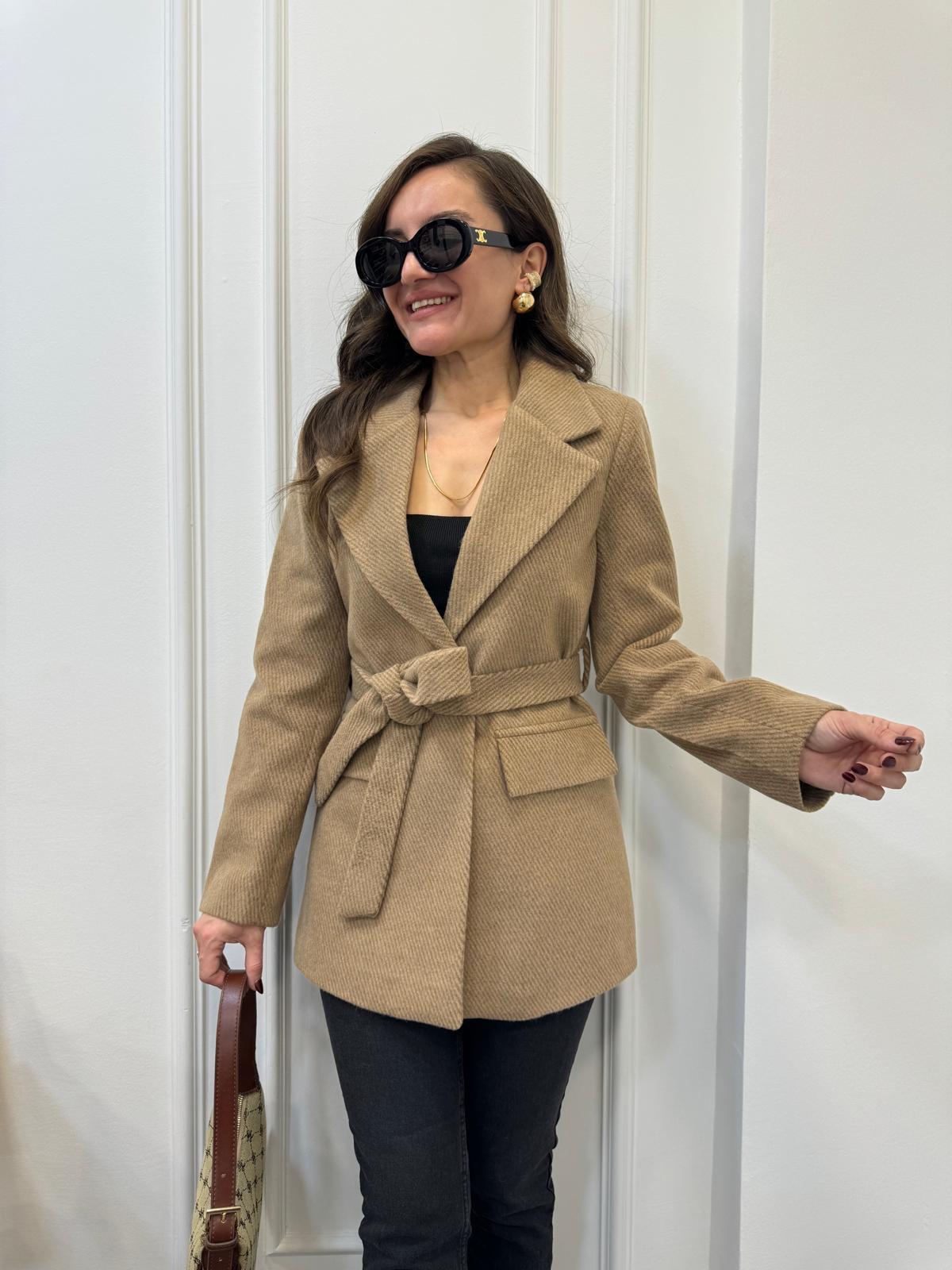 Vizon Kendinden Desenli Kaşe Kuşaklı Blazer Ceket 2046