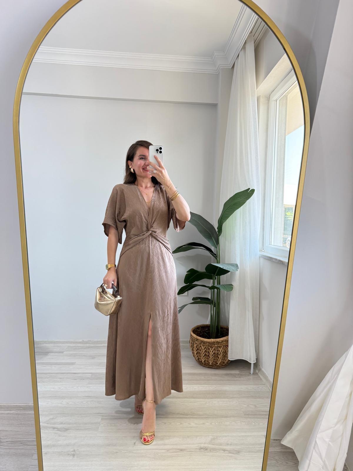 Vizon Önü Düğüm Detaylı Yırtmaçlı Jakar Elbise 251670