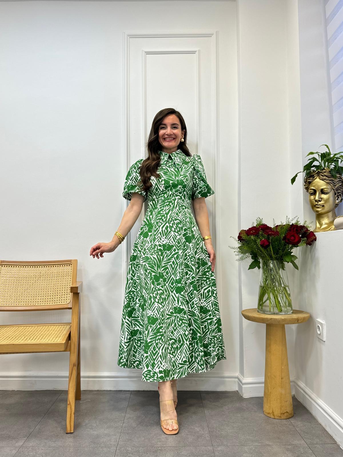 Yeşil Desenli Bebe Yaka Balon Kol Kuşaklı Elbise 4182