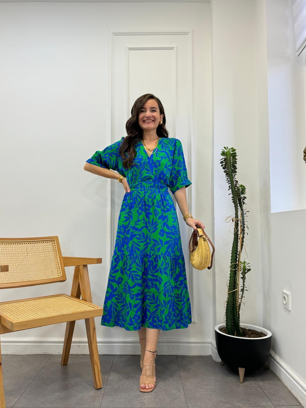 Yeşil Desenli Kravuze Yaka Kısa Kol Viskon Elbise 5843