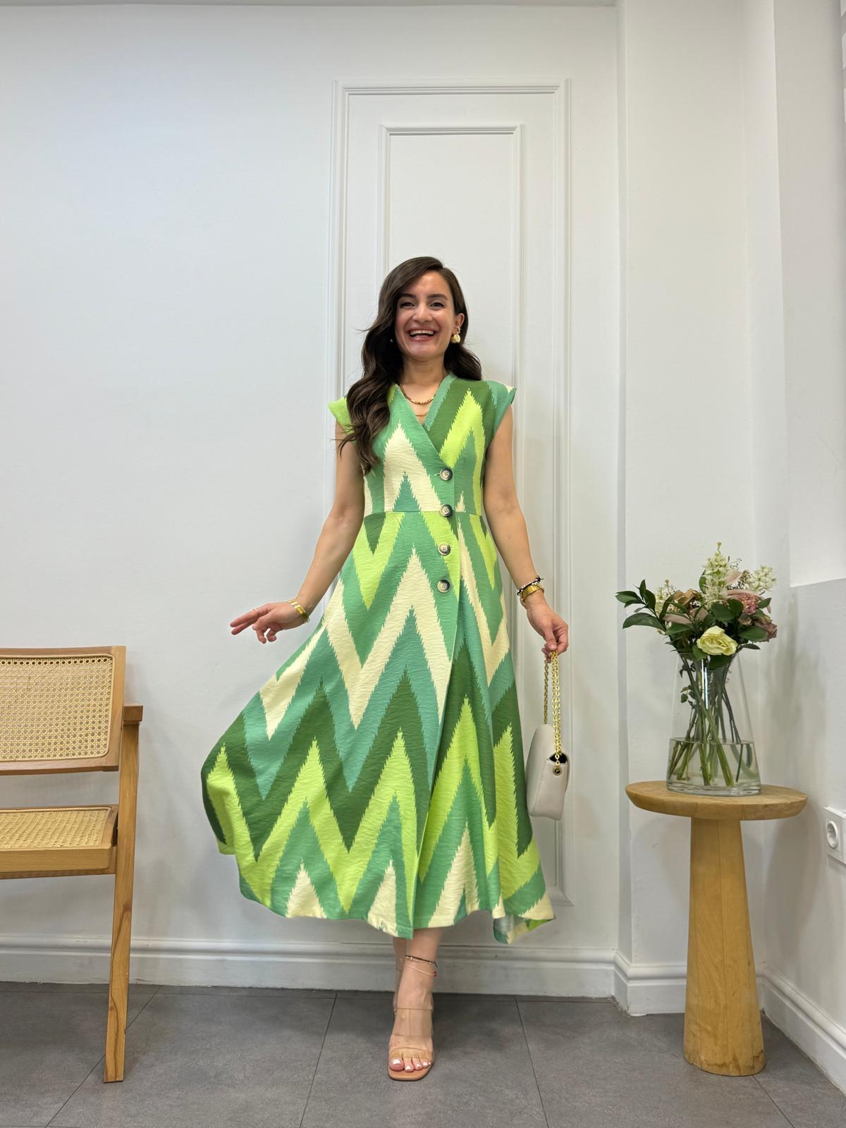 Yeşil Desenli Kruvaze Yaka Düğmeli Elbise 022