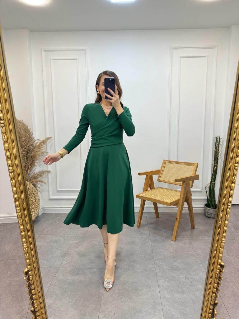 Yeşil Kruvaze Yaka Bel Detaylı Midi Boy Elbise 2174