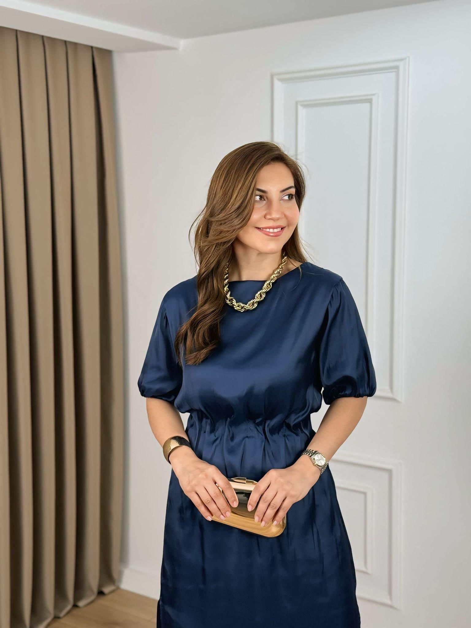 Lacivert Bisiklet Yaka Yarım Kol Beli Lastikli Crush Saten Elbise 26213