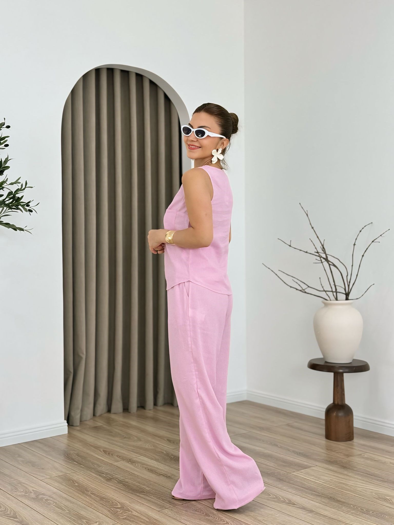 Pembe Tek Cep Sıfır Kol Keten Kumaş Bluz Pantolon Takım 0466