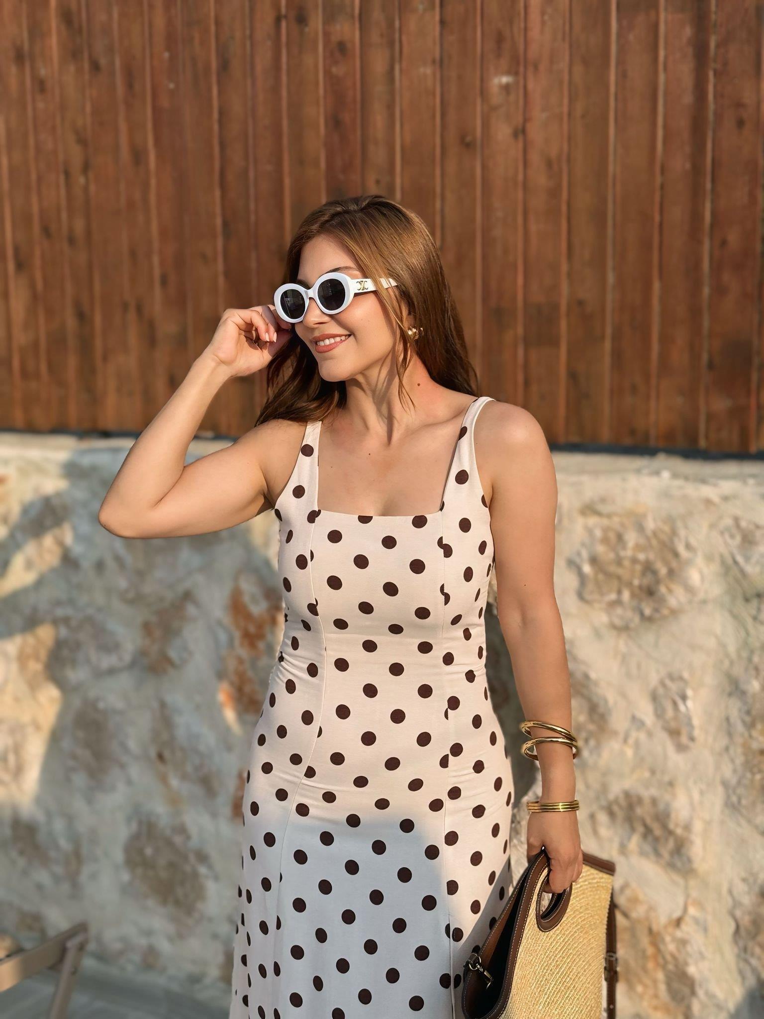 Taş Kare Yaka  Yandan Yırtmaçlı Puantiyeli Keten Elbise 6136