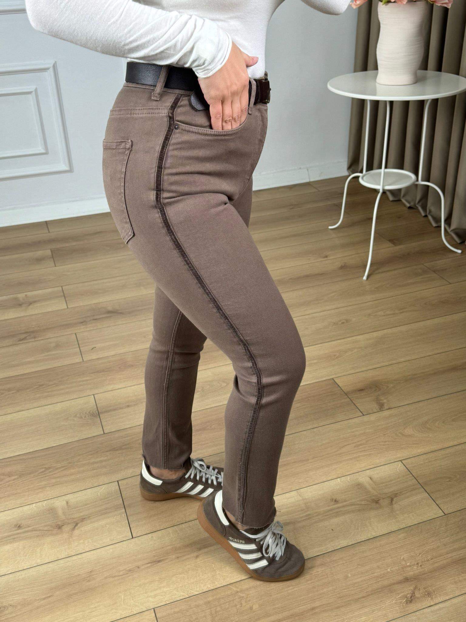 Vizon Yüksek Bel Yanları Şerit Detaylı Fit Mom Jean 7111