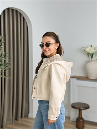 Bej Düğmeli Astarlı Kürklü Gabardin Ceket 6379