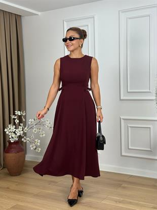 Bordo Bisiklet Yaka Parçalı Kemer Detaylı Krep Kumaş Elbise 2313