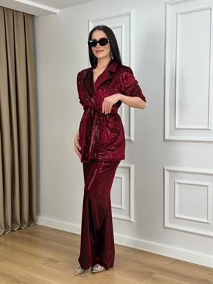 Bordo Omzu Vatkalı Kuşaklı Payetli Ceket Pantolon Takım 556