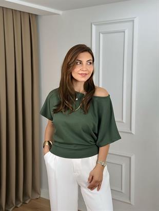 Haki Kayık Yaka Yarasa Kol Modal Kumaş Bluz 26146