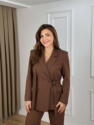 Kahve Bağlama Detaylı Ceket Pantolon Takım 1003