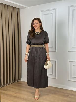 Kahve Bisiklet Yaka Yarım Kol Beli Lastikli Crush Saten Elbise 26213