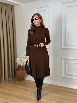 Kahve Dik Yaka Kemerli Fitilli Triko Elbise 22455