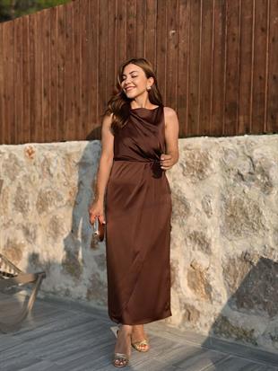 Kahve Sıfır Kol Yandan Fermuarlı  Saten Elbise 2522