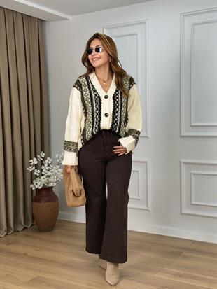 Krem V Yaka Düğmeli Desenli Hırka 5051