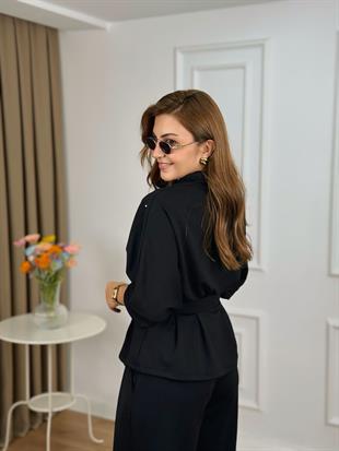 Siyah Dik Yaka Fermuarlı Taşlı Kemerli Modal Kumaş Takım 2373