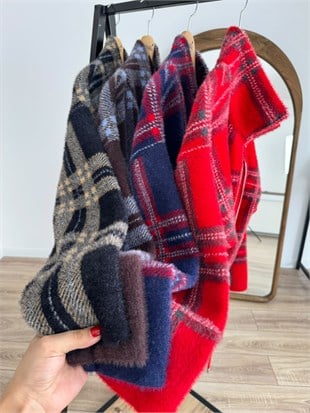Siyah Dik Yaka Premium Kalite Angora Triko Ceket 26439