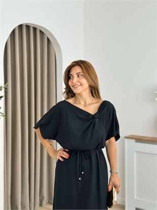 Siyah Düşük Omuz Dökümlü Krep Kumaş Elbise 262808