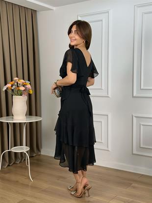 Siyah Kruvaze Yaka Beli Kuşaklı Volanlı Elbise 265532