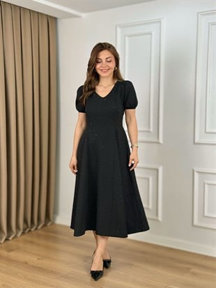Siyah V Yaka Kolları Lastikli Taşlı Atlas Kumaş Elbise 262778