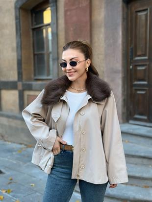 Taş Yakası Çıkarılabilir Kürklü Fermuarlı Astarlı Trenchcoat 251021