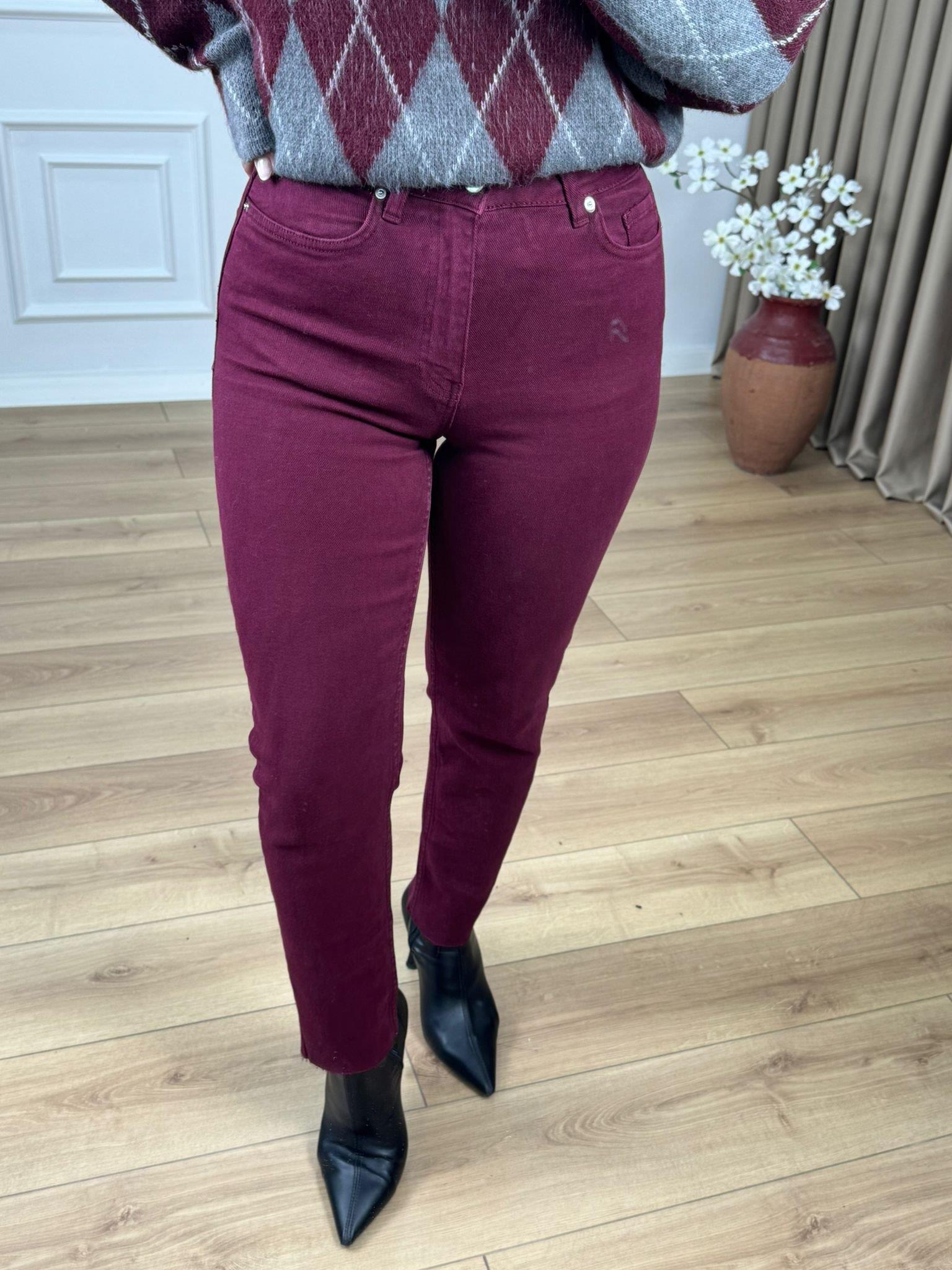 Bordo Yüksek Bel Likralı Toparlayıcı Paçası Kesik Fit Mom Jean 764