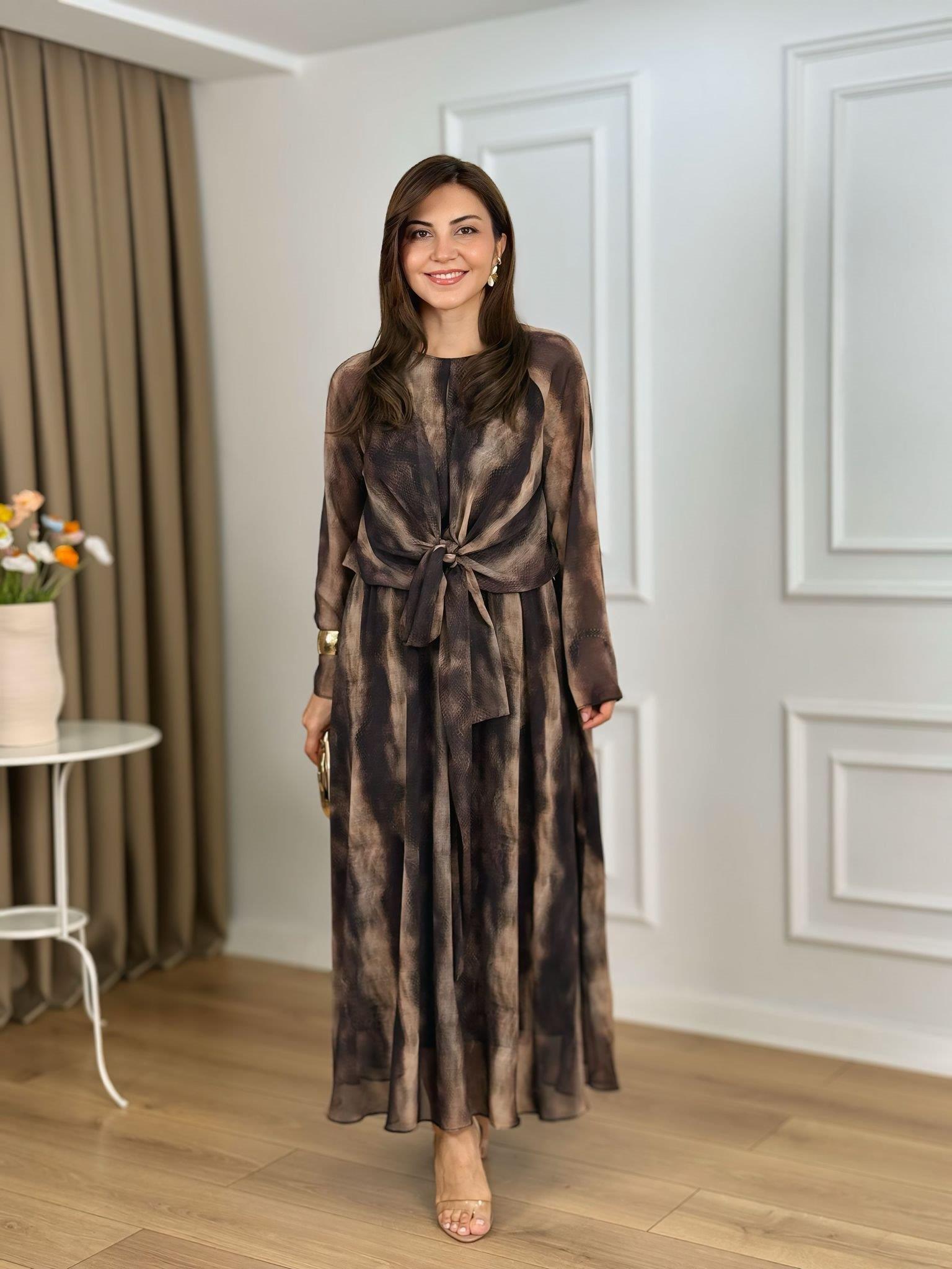 Kahve Bisiklet Yaka Batik Desenli Bağlama Detaylı Şifon Kumaş Astarlı Elbise 26205