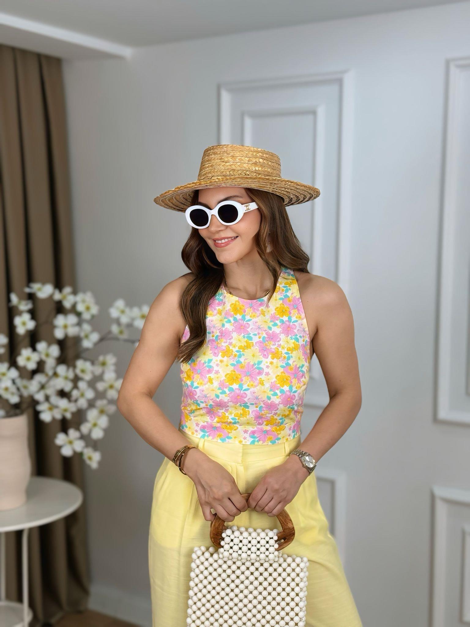 Pembe Çiçek Desenli Sırtı Çapraz Lastikli Yanı Fermuarlı Keten Bluz 250217