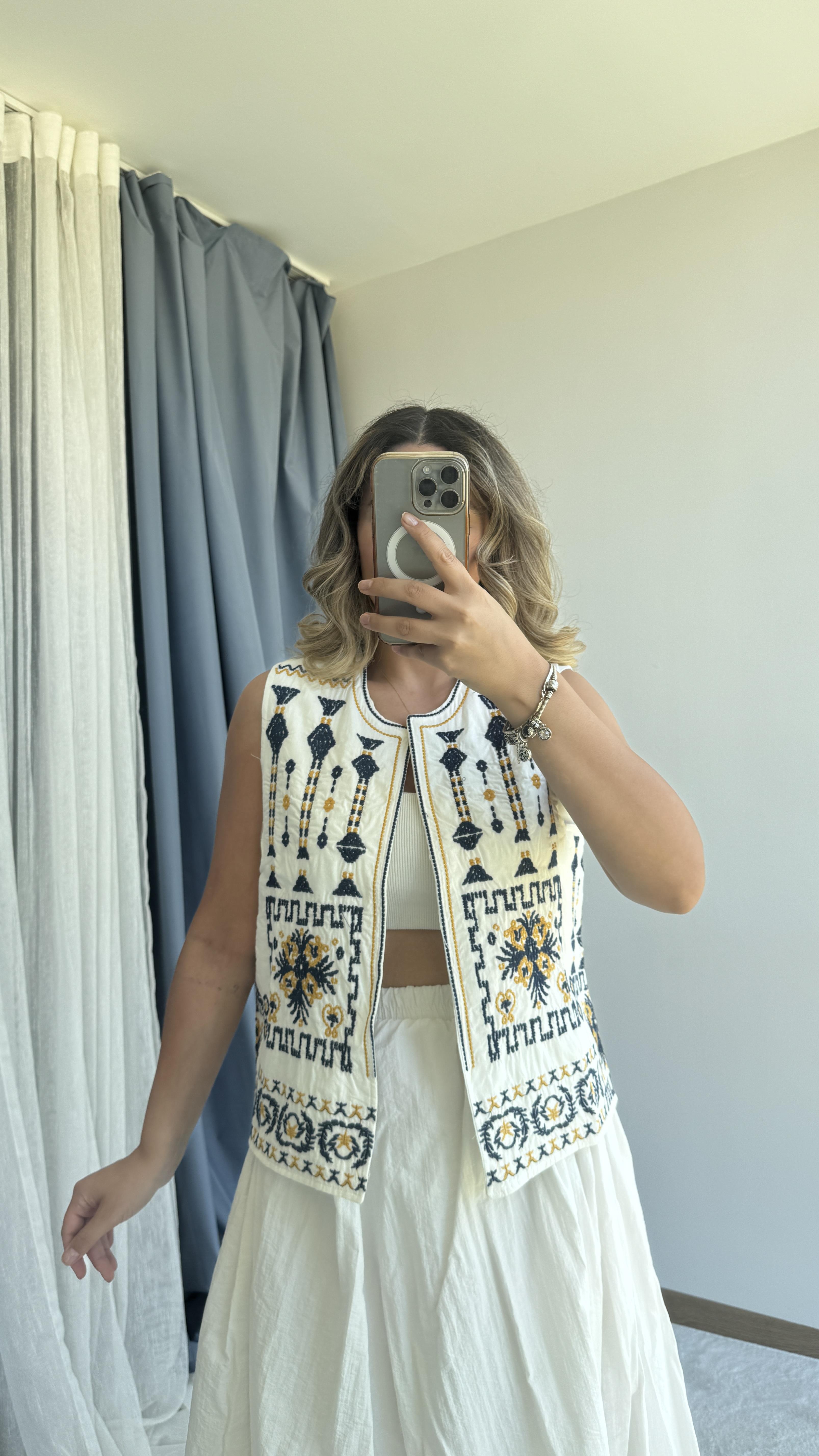 KETEN ÜZERİ NAKIŞ İŞLEME YELEK