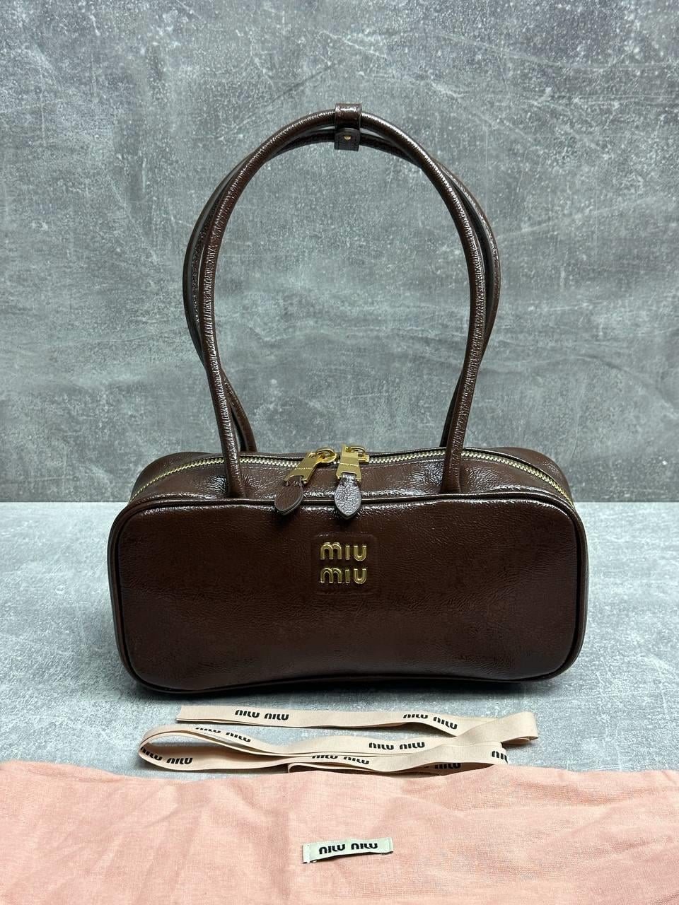 MİU MİU RUGAN KAHVE ÇANTA