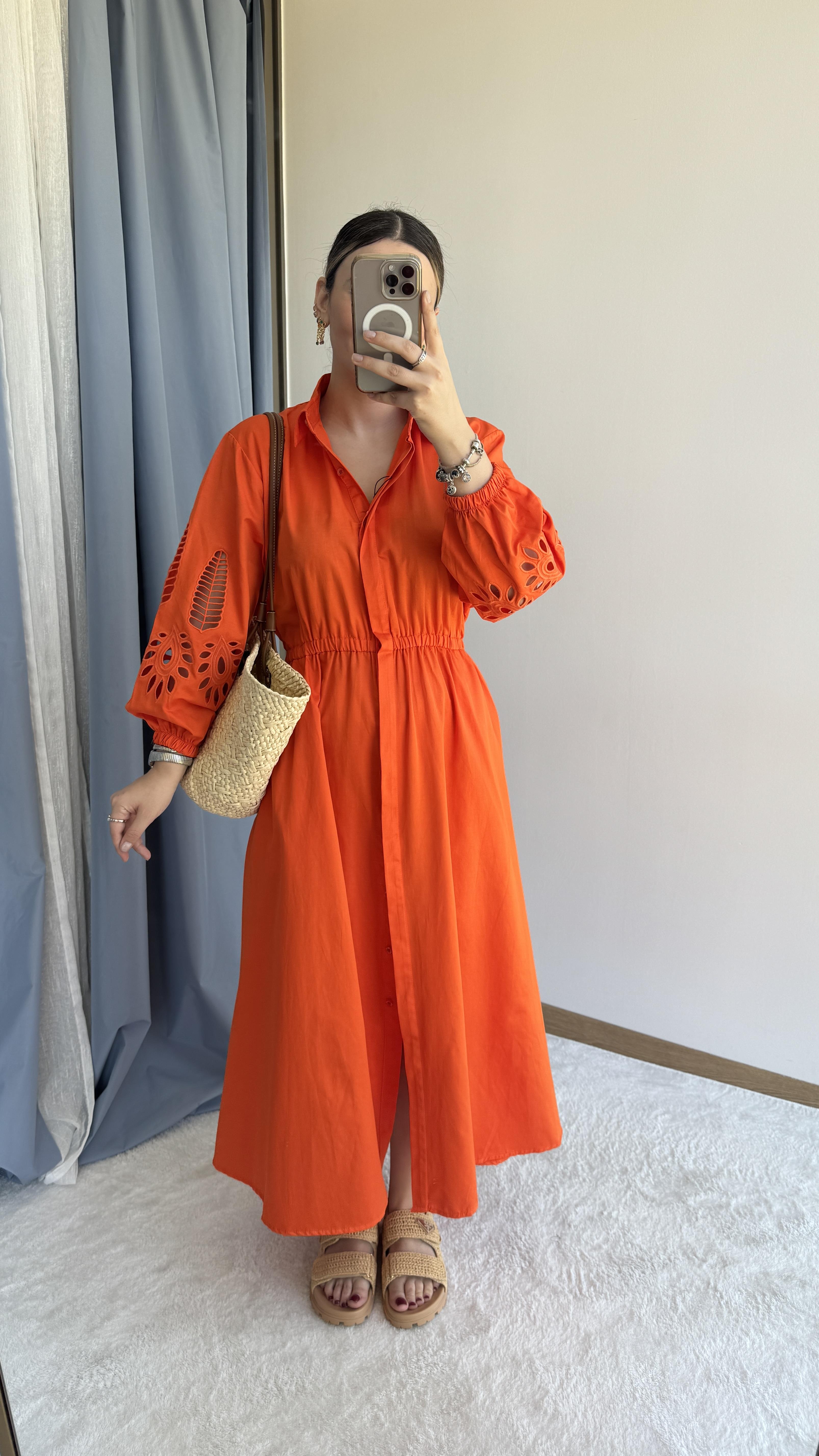 TURUNCU MIDI BOY NAKIŞ İŞLEME ELBİSE