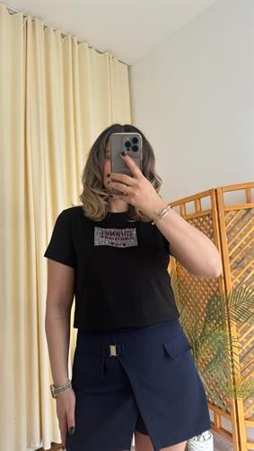 CHNL SİYAH TAŞ İŞLEME T SHİRT