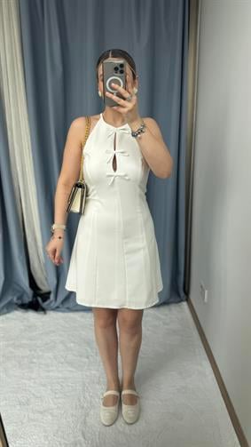 FİYONK DETAY BEYAZ ELBİSE