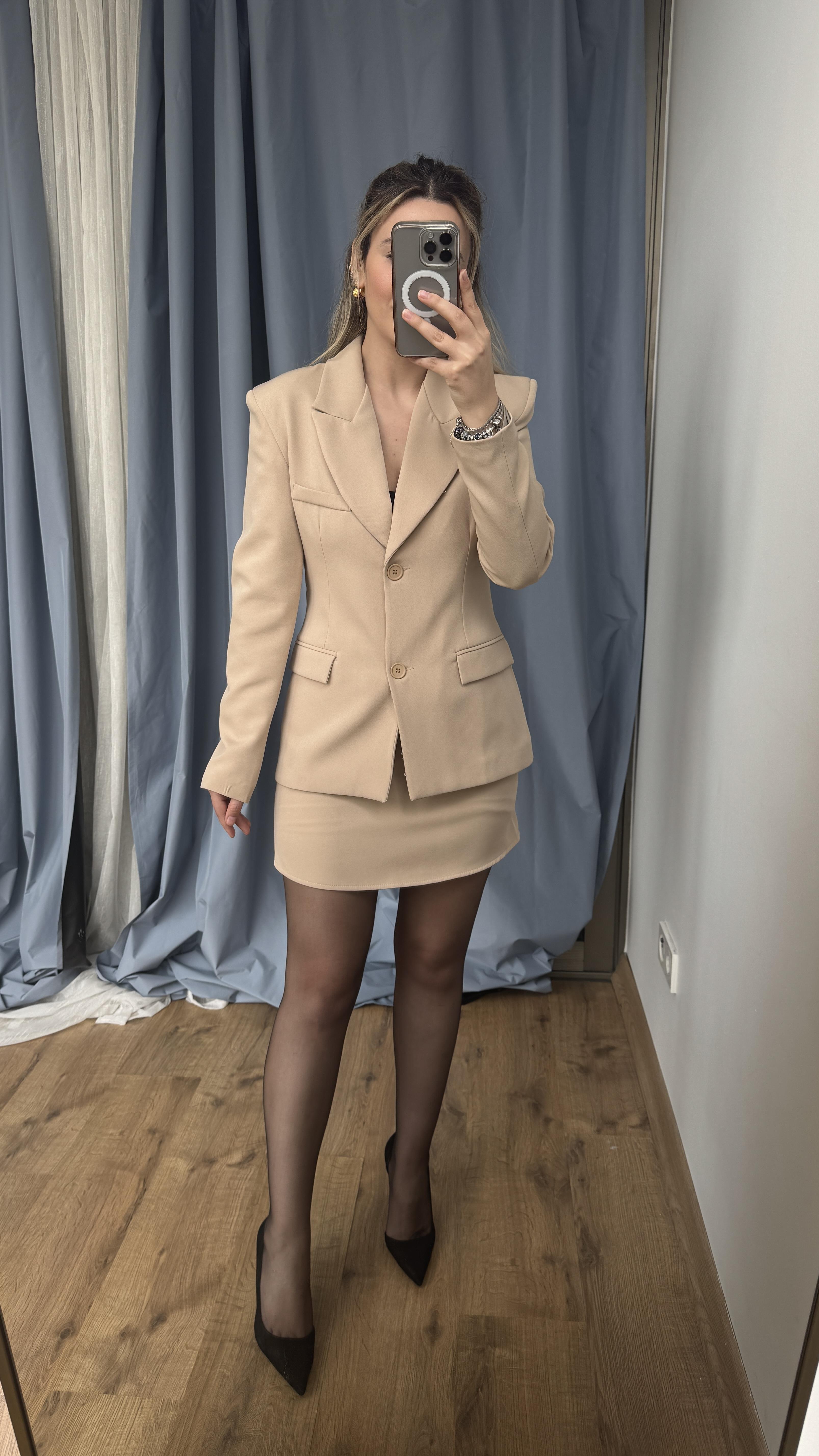 BEJ ETEK CEKET TAKIM