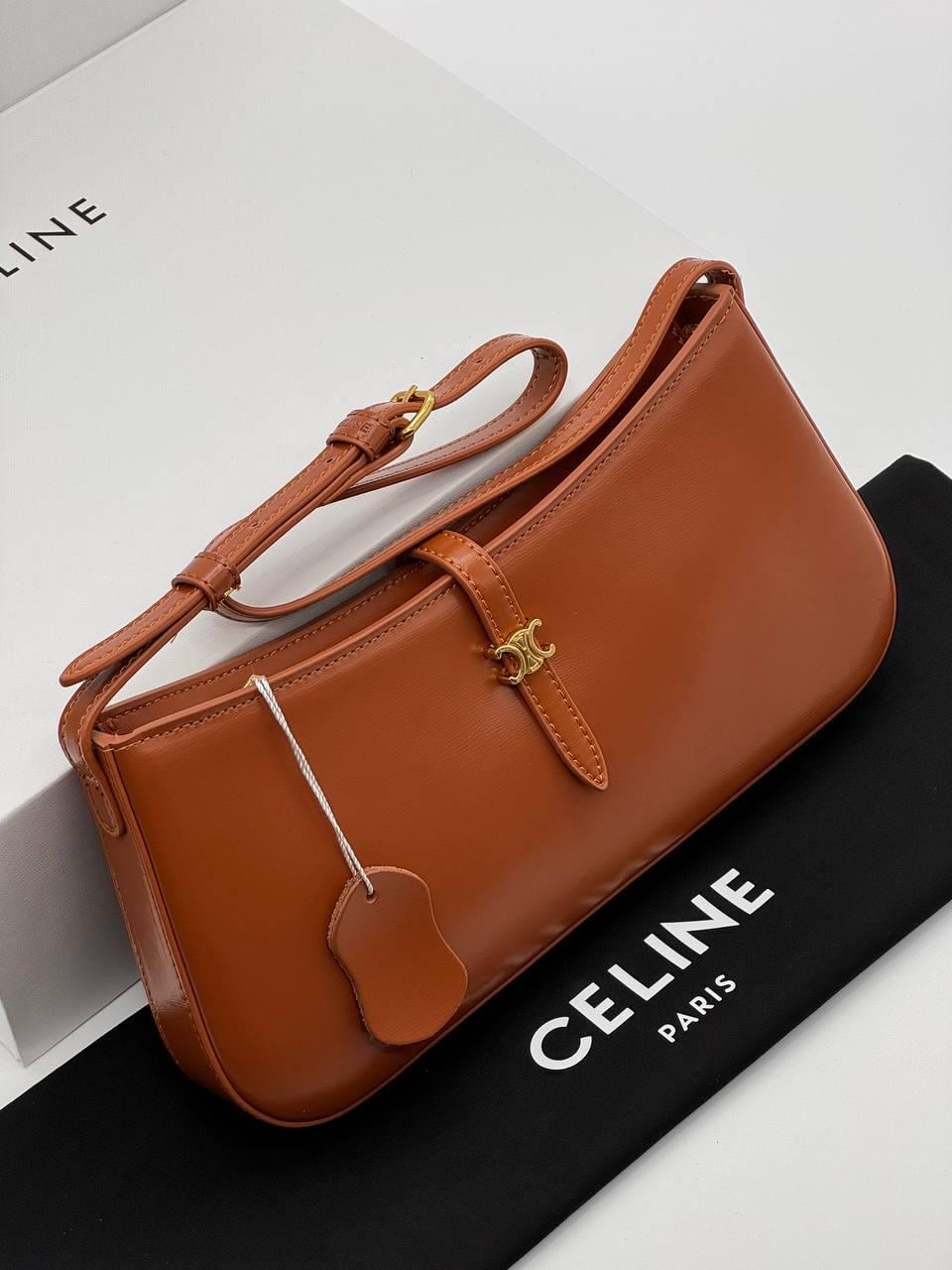 C TABA OMUZ ÇANTASI