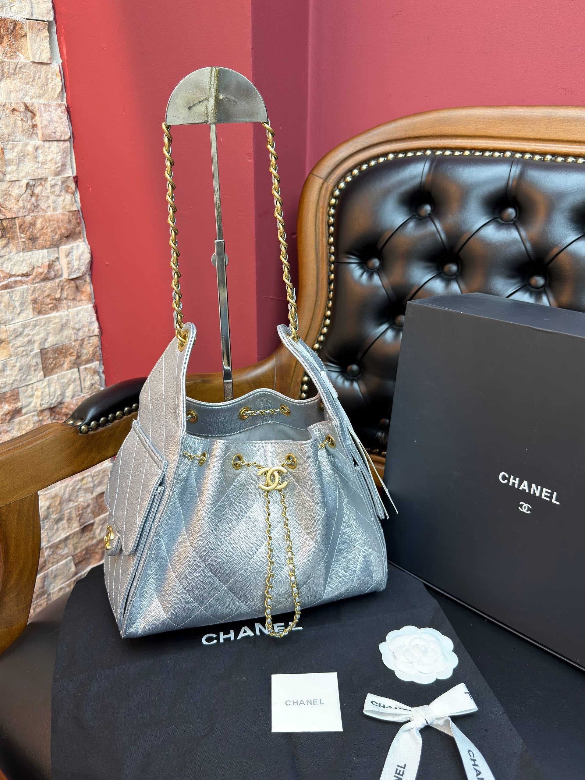 CHNL GÜMÜŞ GRİSİ ÇANTA