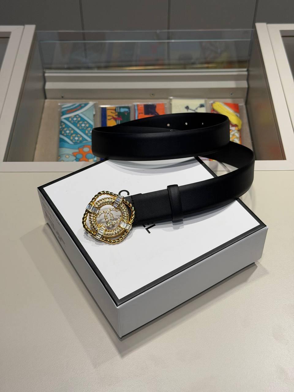 CHNL SİYAH DERİ KRİSTAL KEMER