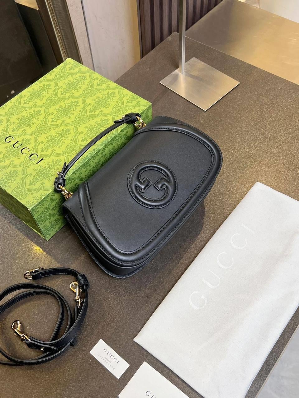 GG SİYAH DERİ ÇANTA