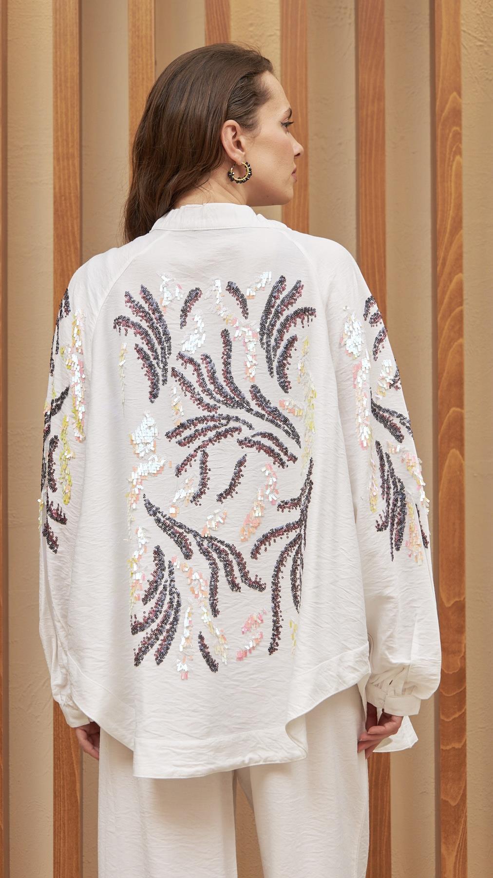 LİMİTED NAKIŞ İŞLEMELİ EKRU KİMONO