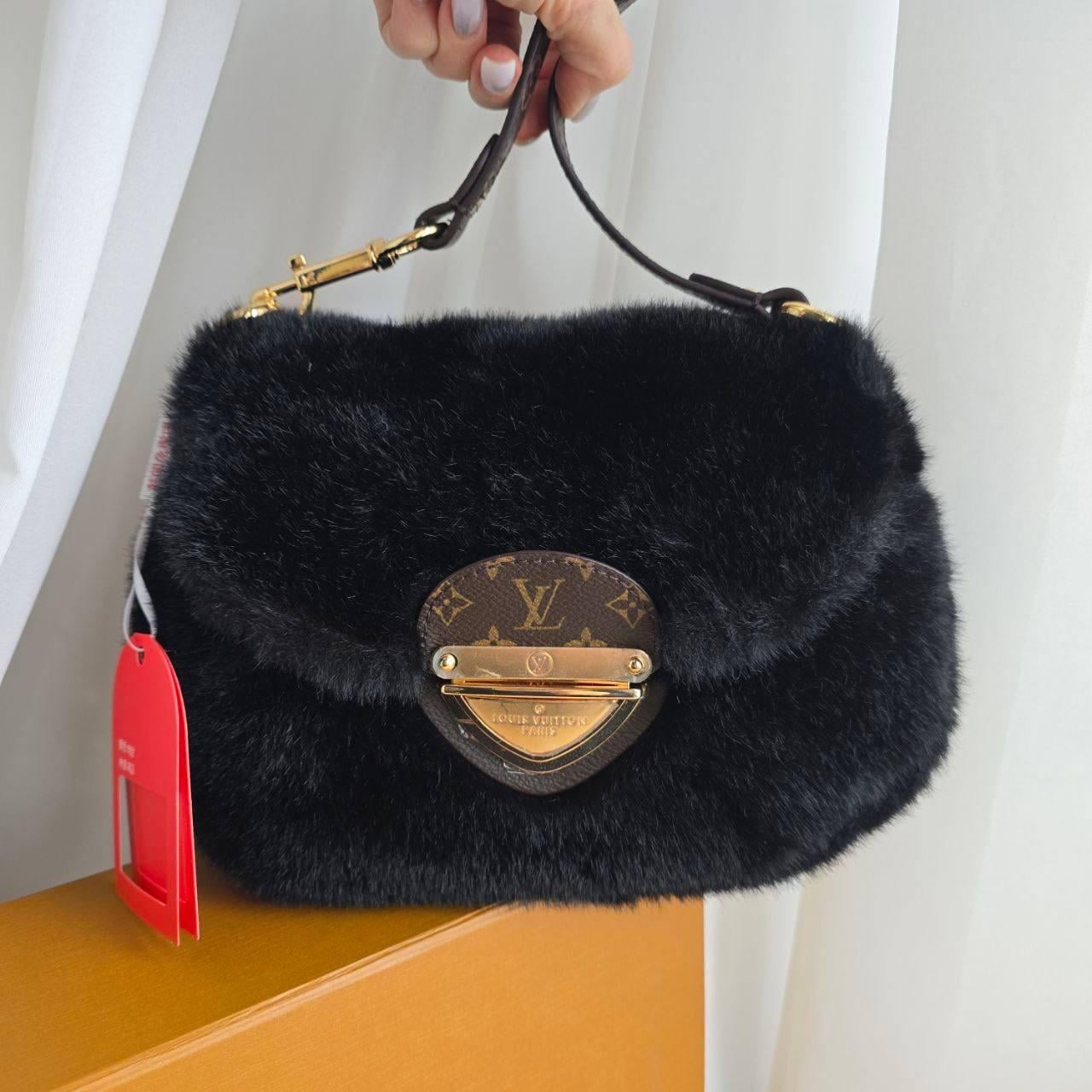 LW SİYAH KÜRK ÇANTA