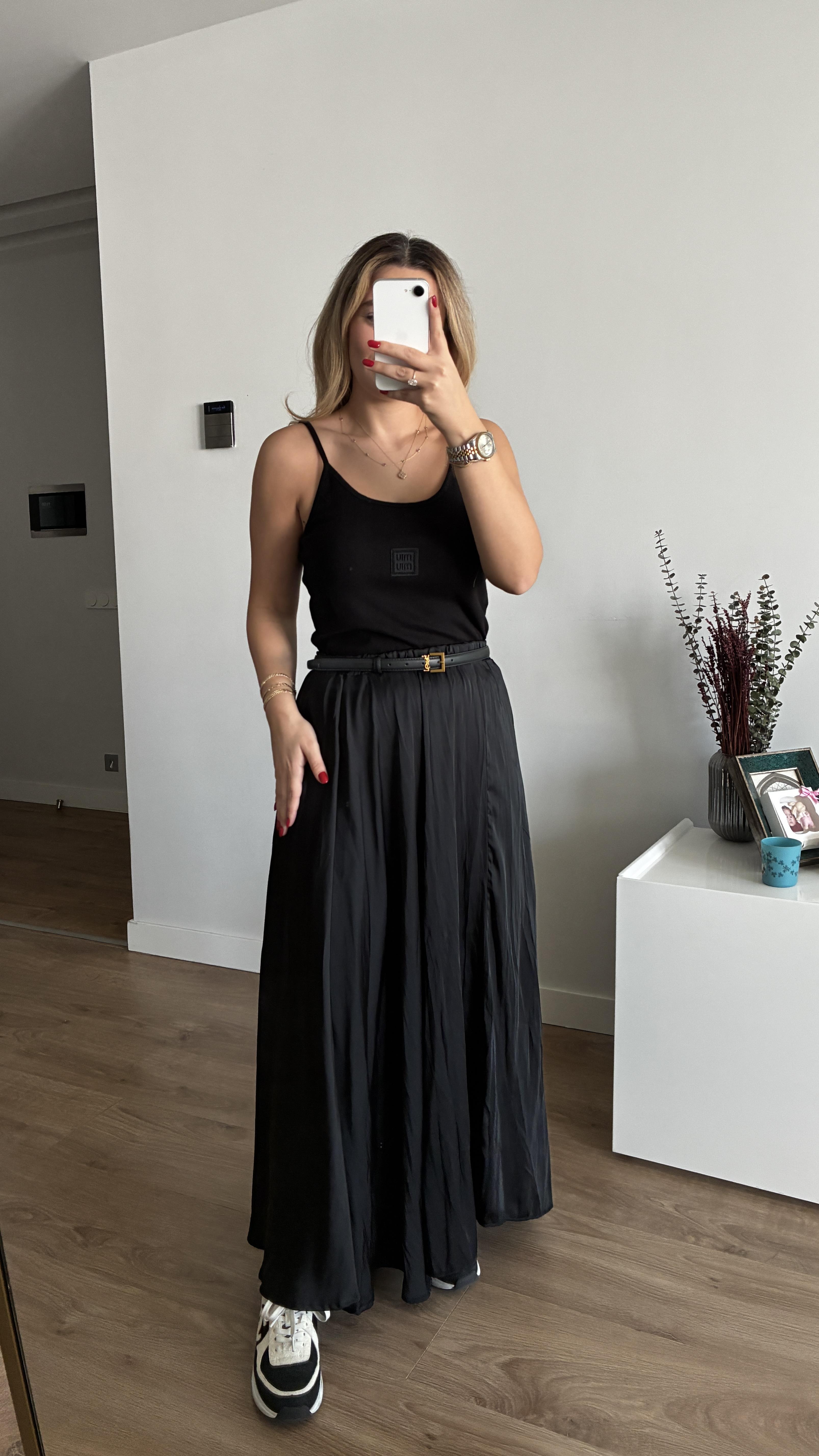 MASSİ SİYAH SATEN ETEK