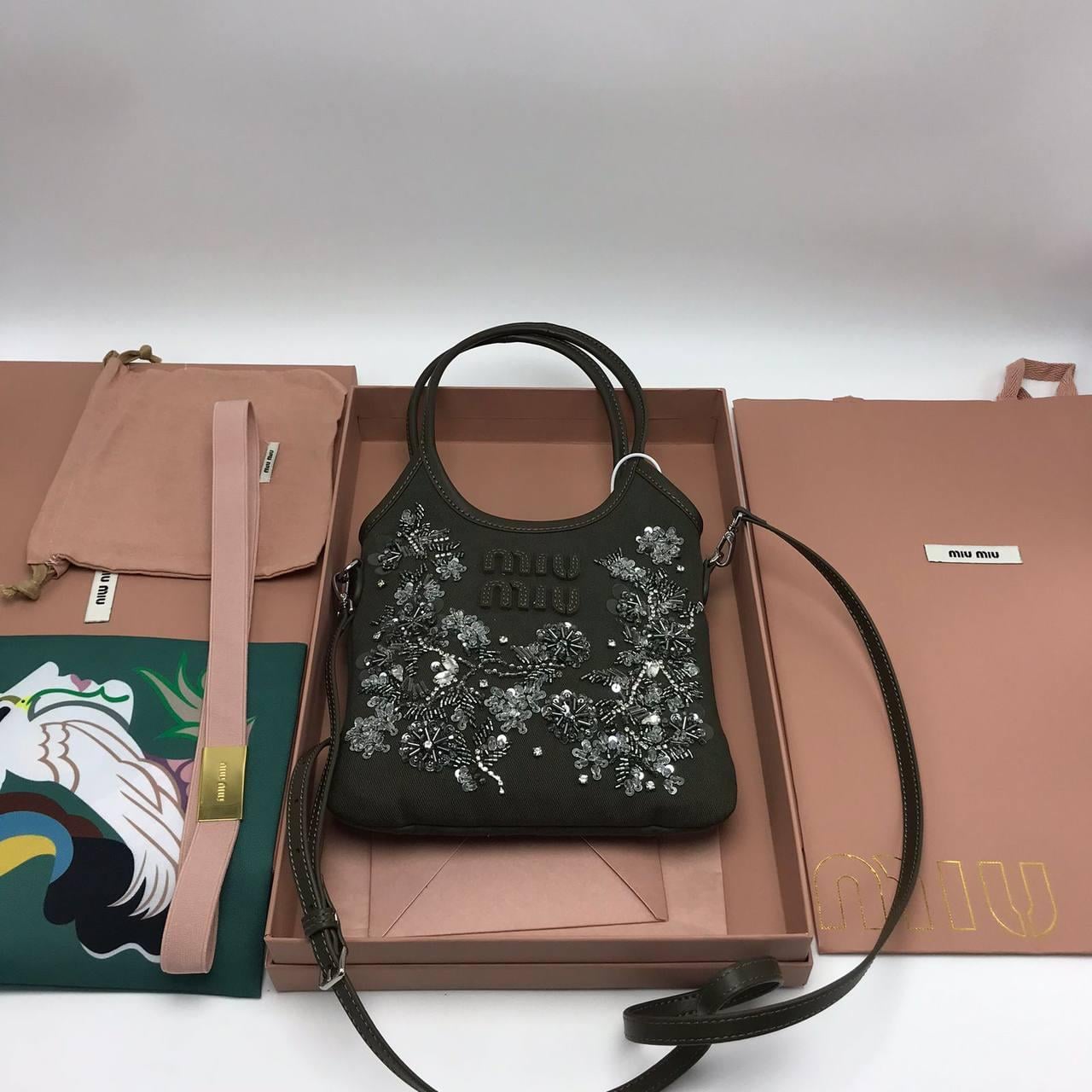 MİU SİYAH PREMİUM BONCUK ÇANTA