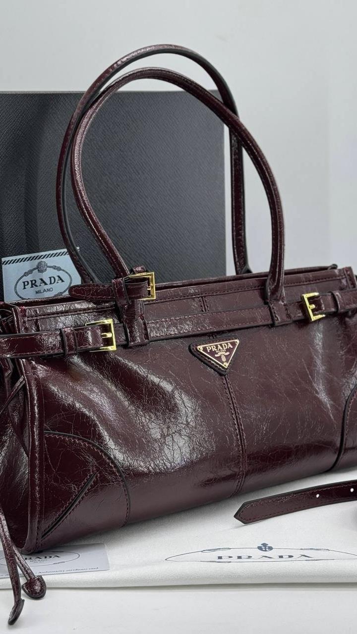 PRADA DERİ RUGAN BORDO ÇANTA