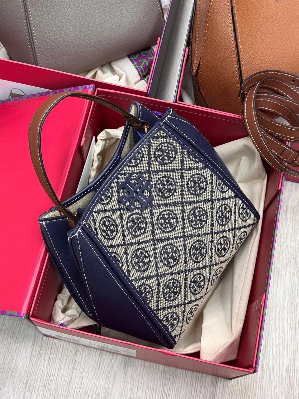 TB MONOGRAM MAVİ ÇANTA