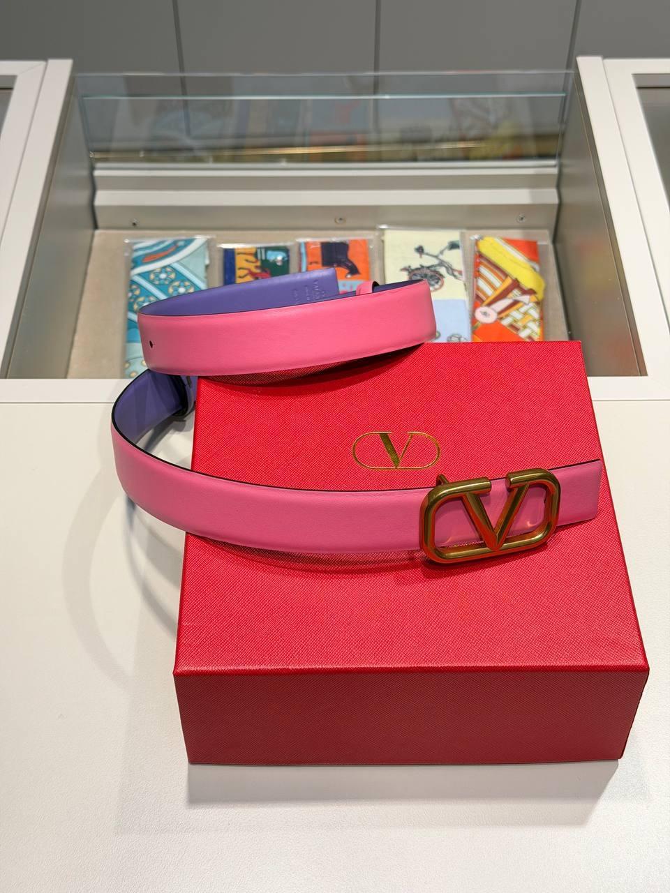 V PEMBE İTHAL DERİ KEMER