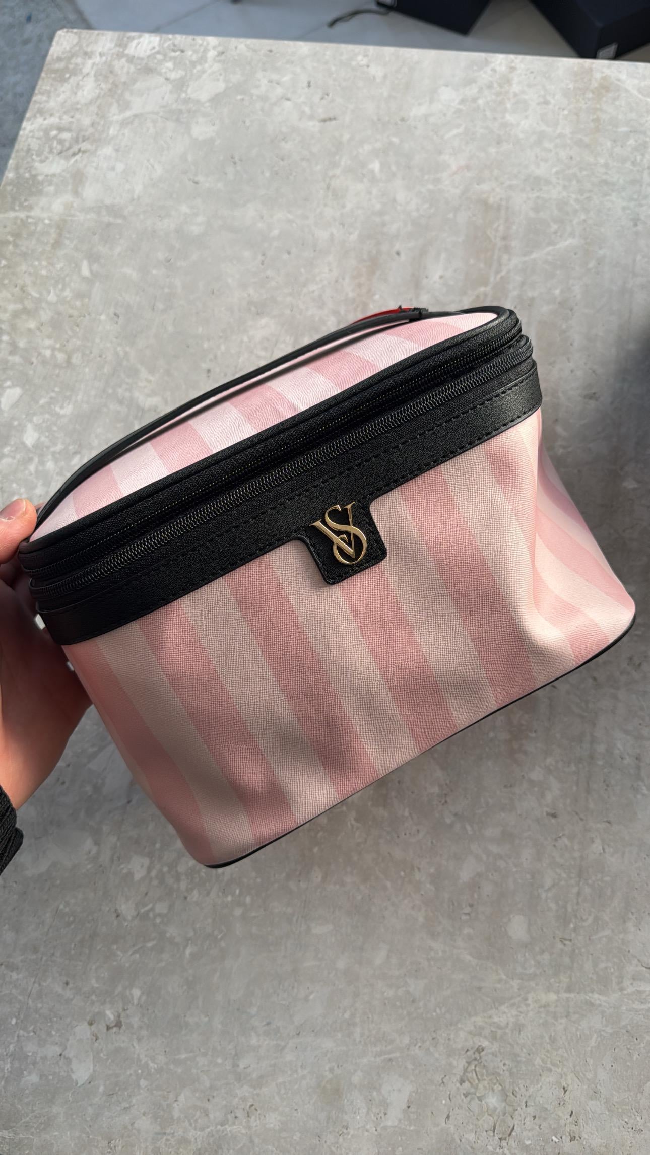 VS PEMBE MAKYAJ ÇANTASI