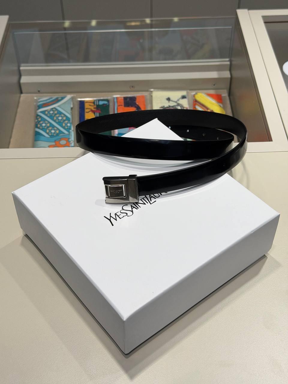 YSL SİYAH YAZI DERİ KEMER