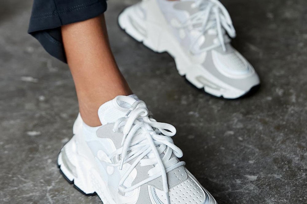 Yazlık Spor Ayakkabı Nasıl Olmalı?