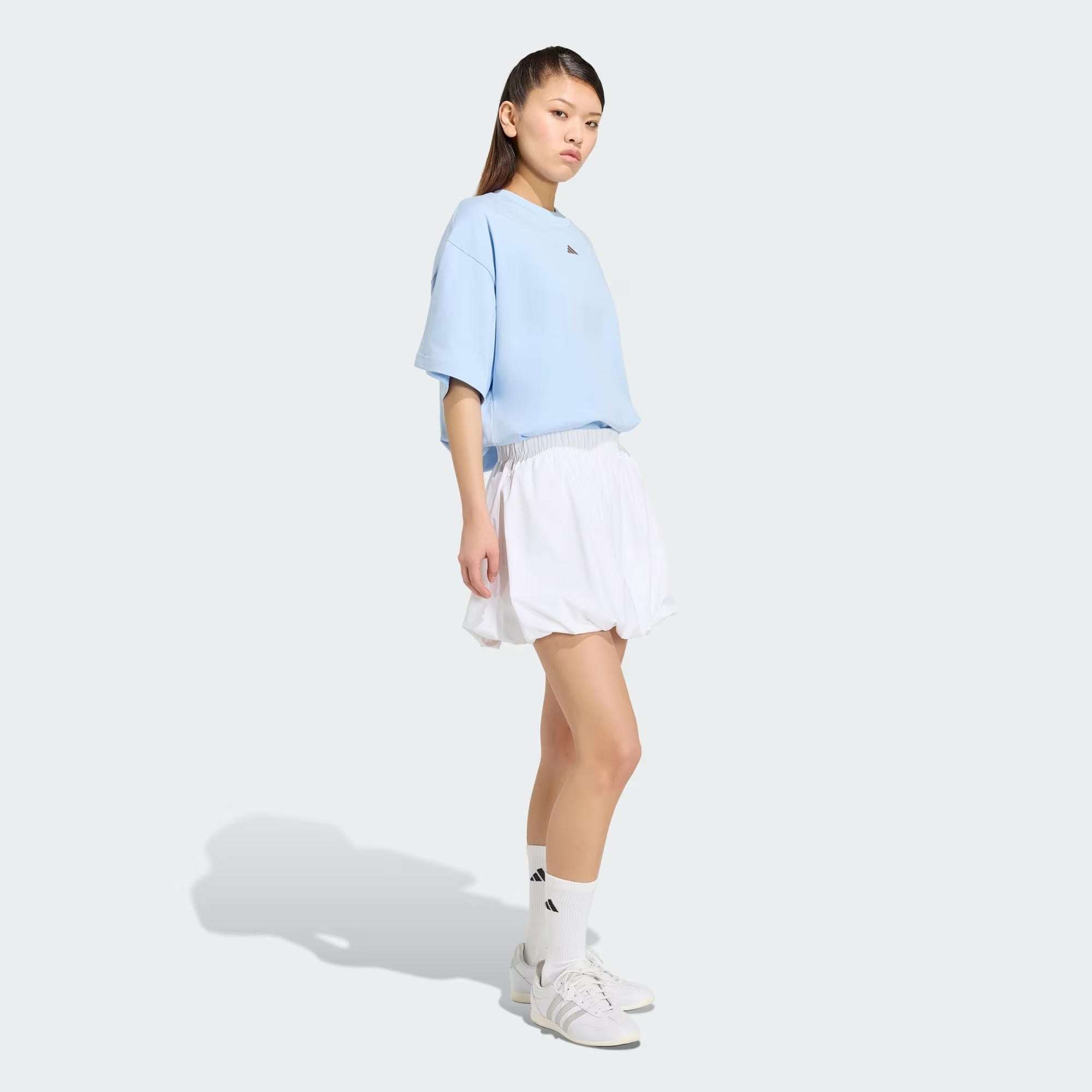 adidas 3 Stripes Studio Kadın Tişört