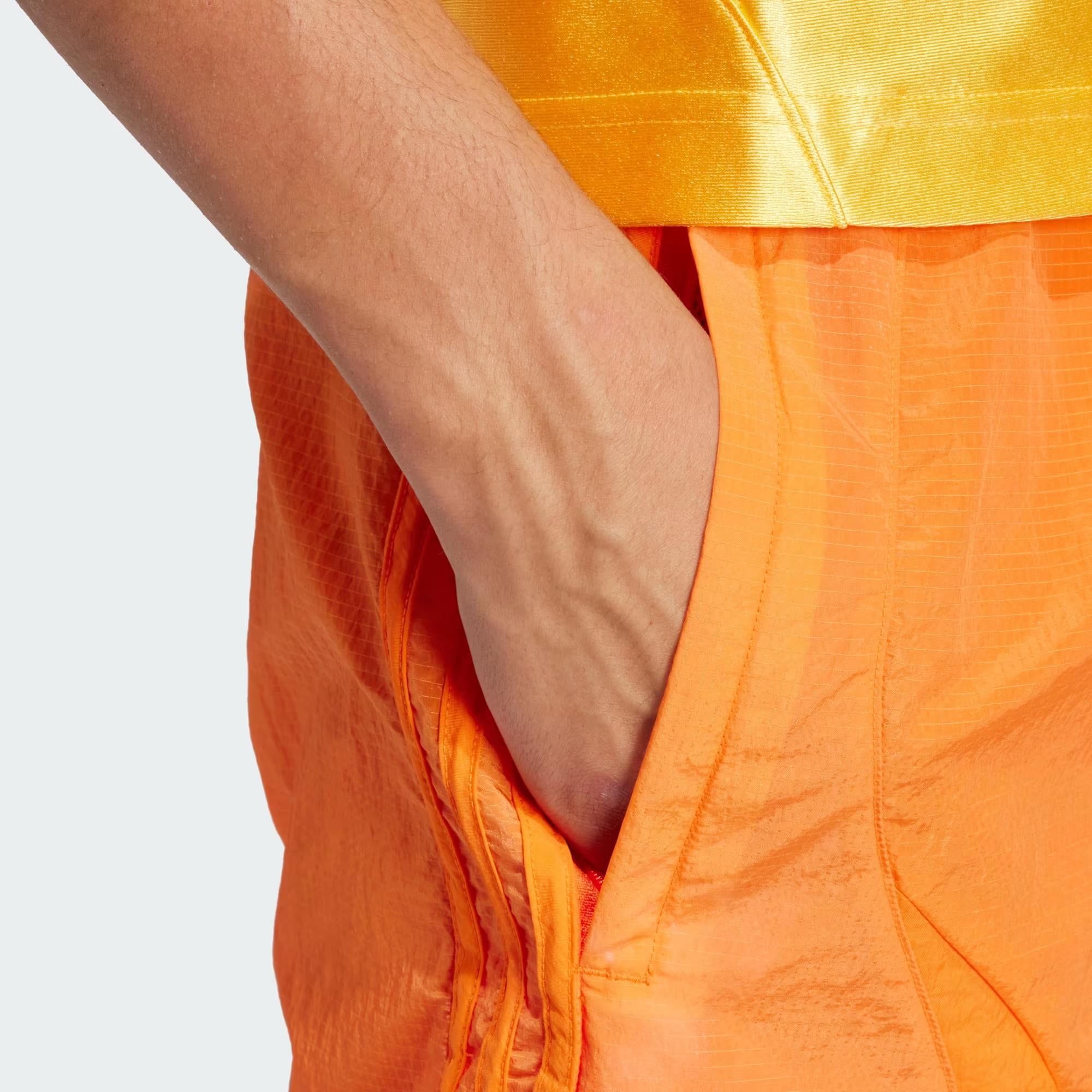 adidas Adicolor 2000s Erkek Şort